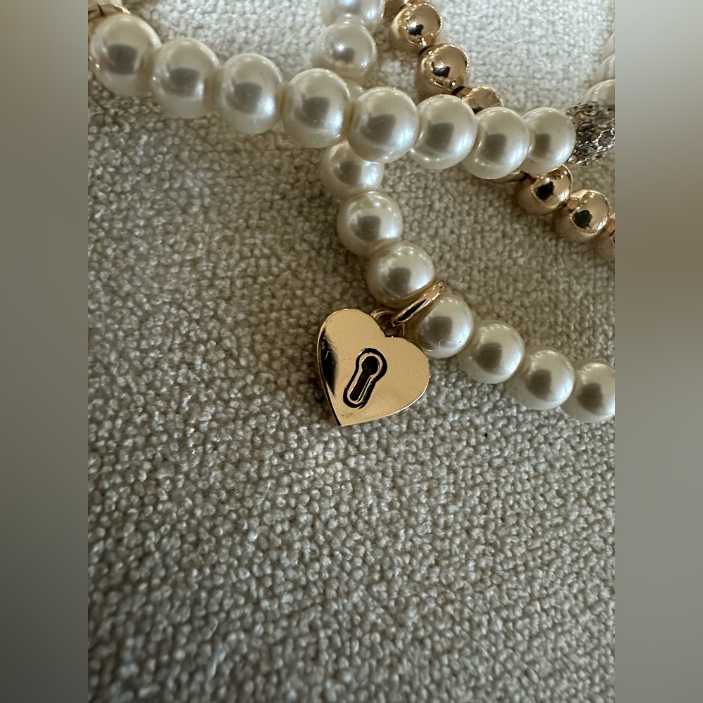 Karl Lagerfeld Faux Pearl & Gold tone 3pc Stretch Charmed Bracelet Set NWT - Picture 4 of 10